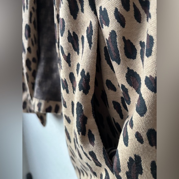 Eesome Animal Print Jacket - Tan and Black - Women’s size s - Picture 4 of 11